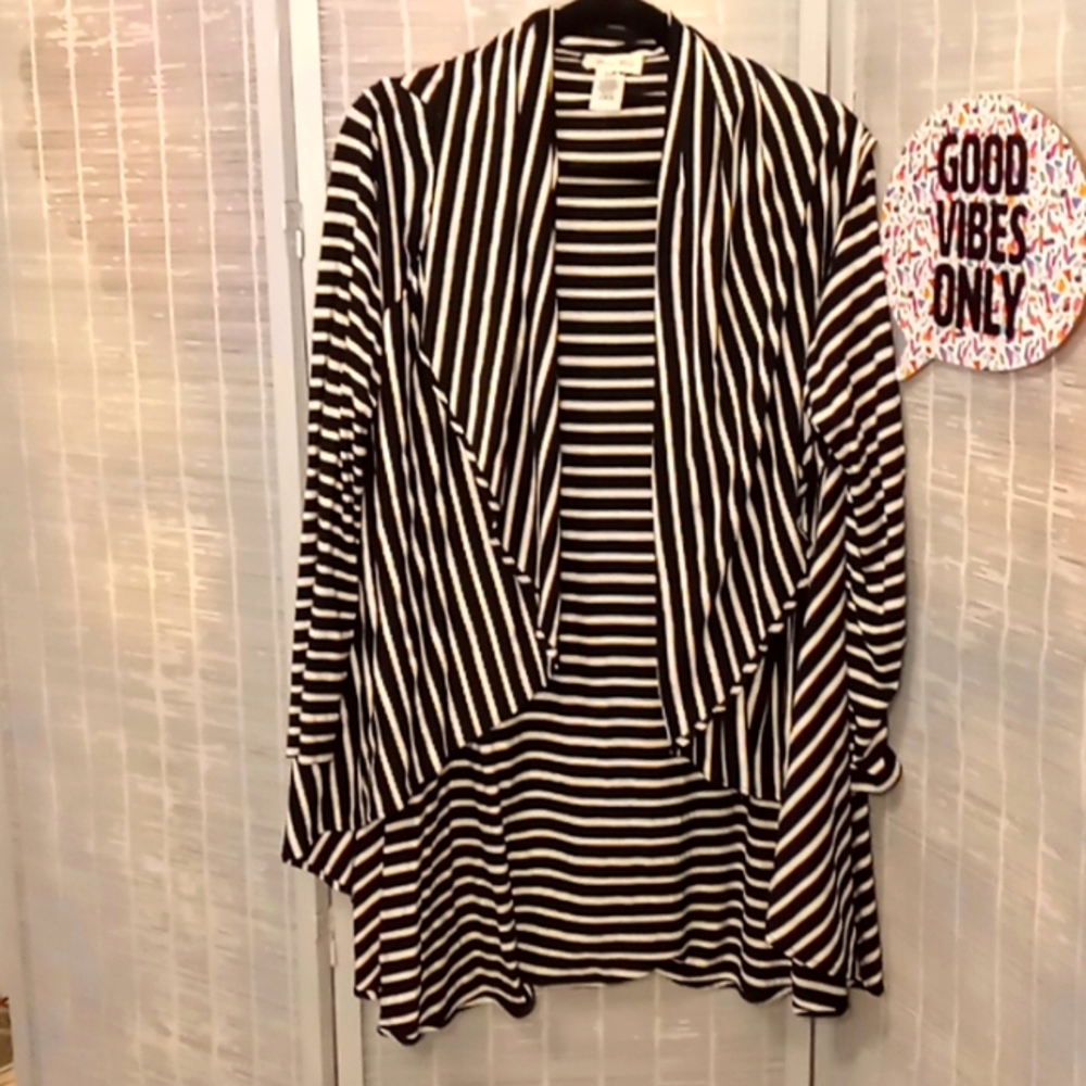 Brittany Black Cardigan - o/s